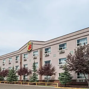 Super 8 By Wyndham Edmonton/west ** Edmonton