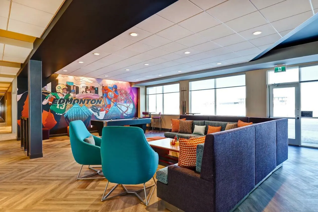 Tru By Hilton Edmonton Windermere 3*,  Canada