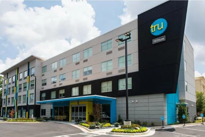 *** Hotel Tru By Hilton Edmonton Windermere Canada