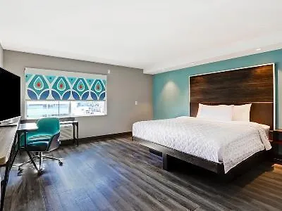Tru By Hilton Edmonton Windermere Canada